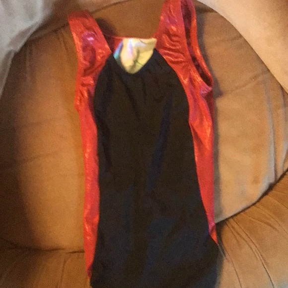 Red white and black snow flake leotard. Size adult extra small - Picture 2 of 5